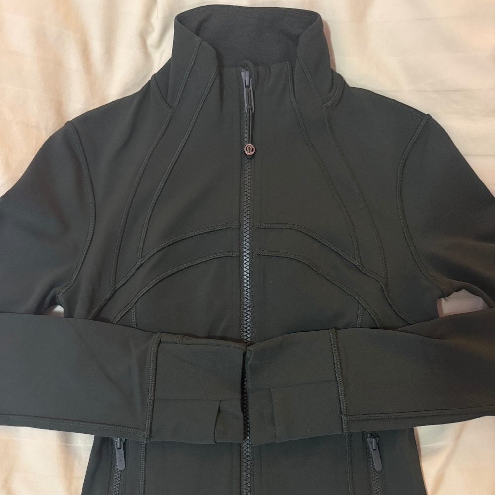 Lululemon cropped define jacket in Rainforest Green
